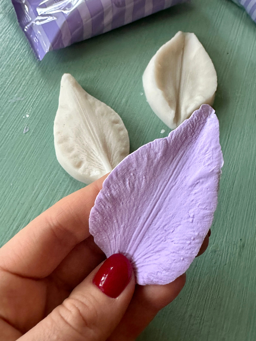 Молд силиконовый вайнер для лепки Лилии / Форма для лепки лепестков