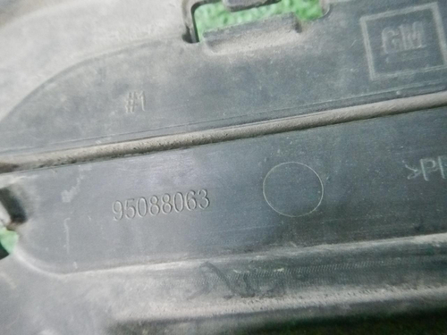 Решетка переднего бампера Chevrolet Cruze 1 12-16
