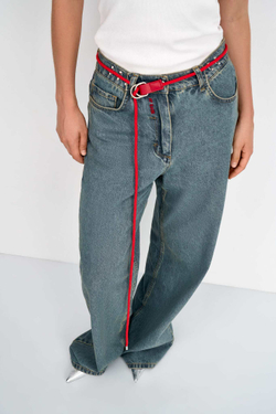 Шнурок одинарный красный