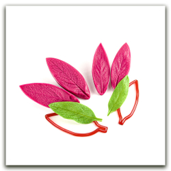 Листья окопника большие