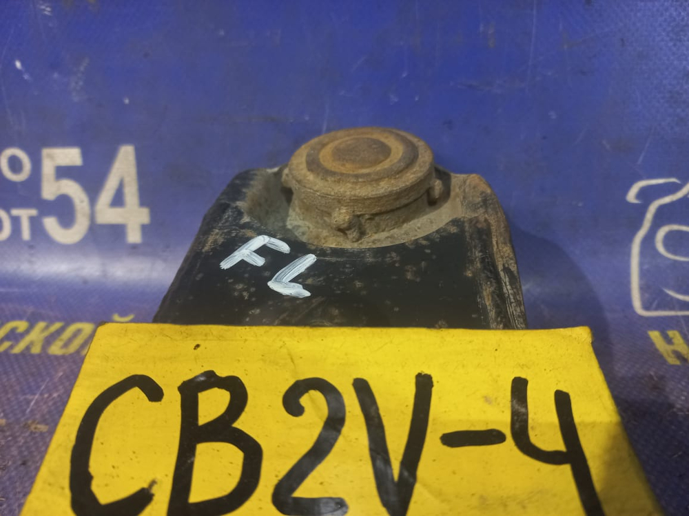 Рычаг передний левый MITSUBISHI LIBERO 1994