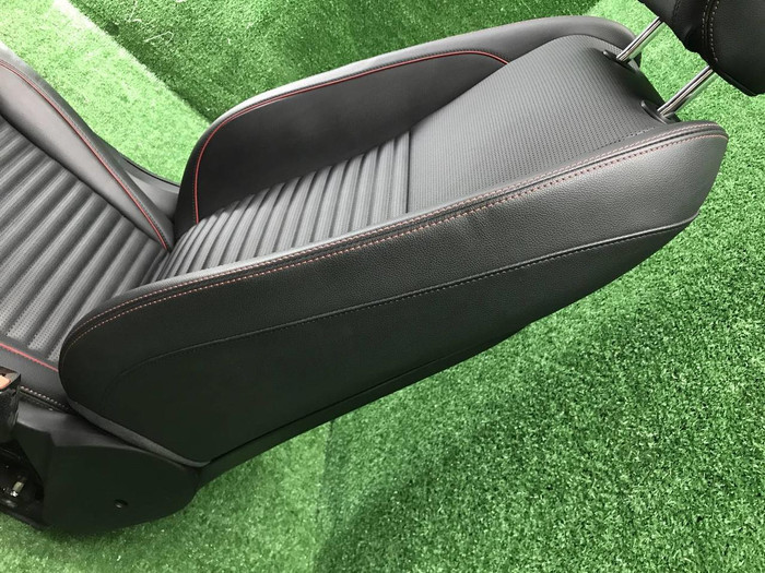 Сиденье Комплект сидений LR Discovery Sport 19-нв