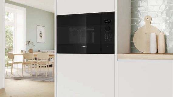 Микроволновая печь Bosch BFL524MB2