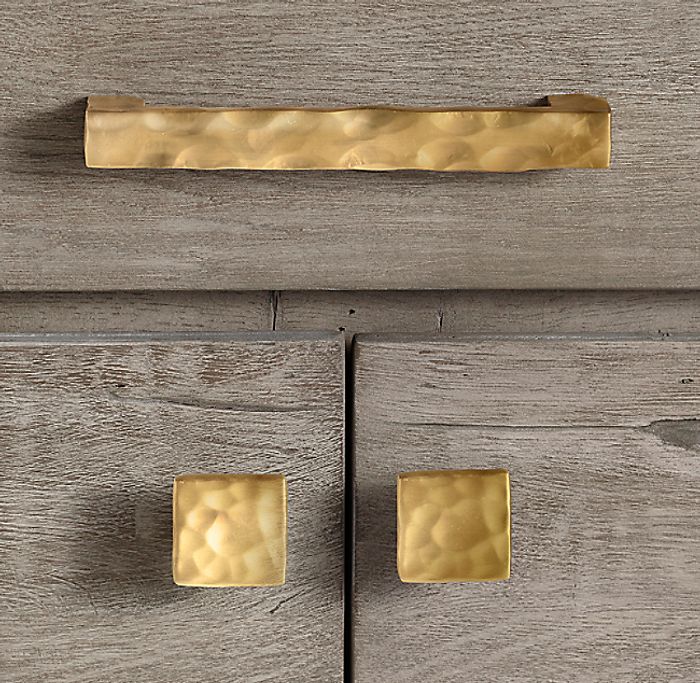 Ручка-кнопка Restoration Hardware Alden L.3.8 Hammered Brass