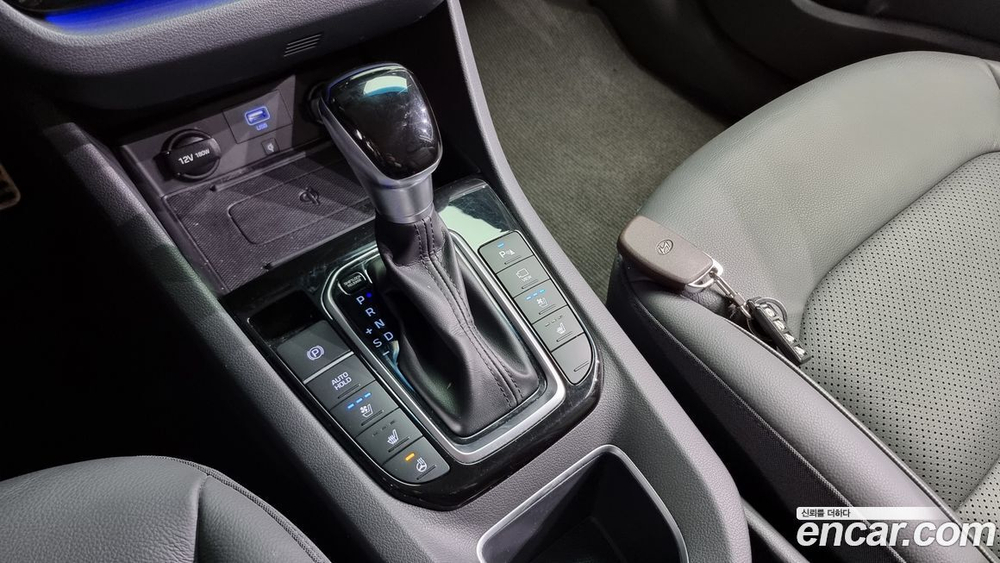 Hyundai The New Ionic Hybrid 1.6 HEV (10.2019)