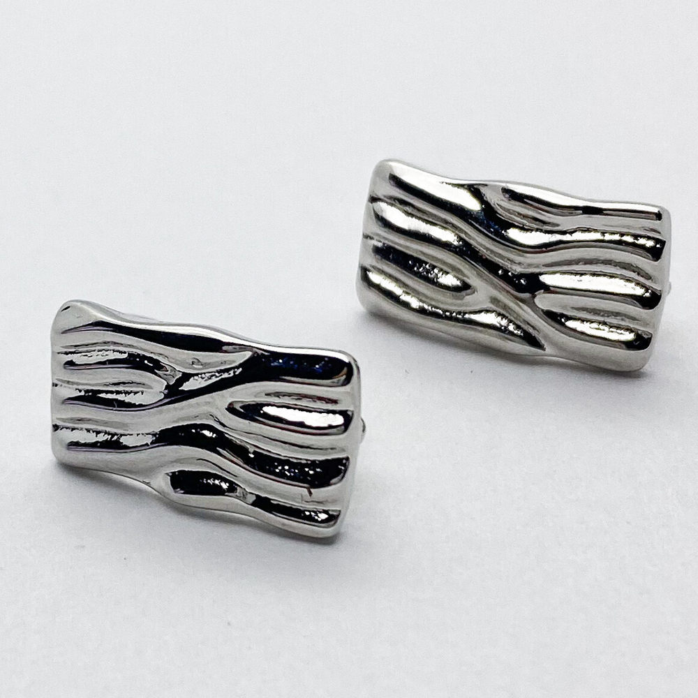 Ювелирные швензы с родиевым покрытием, размер 16*9 мм, цена за пару