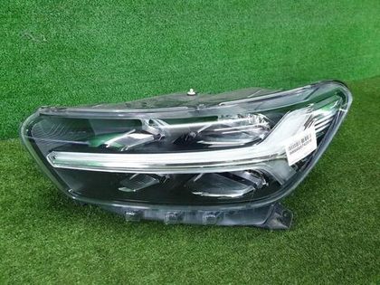 Фара левая Volvo XC40 (2017-н.в.) LED