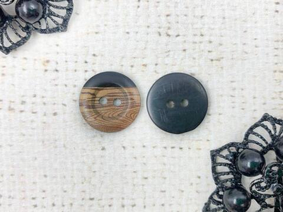 Пуговицы, d 1,5 см, 2 прокола, коричневый с чёрным