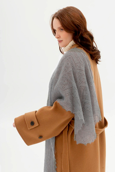 Оренбургский пуховый палантин с шелком АШ12040-03 серый