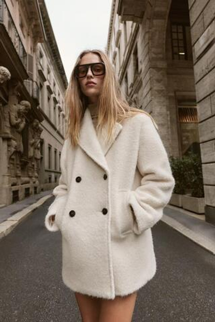 ZARA ПОЛУПАЛЬТО ИЗ БУКЛЕ, ЭКРЮ