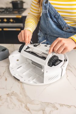 Робот-пылесос с функцией влажной уборки пола RCV 2