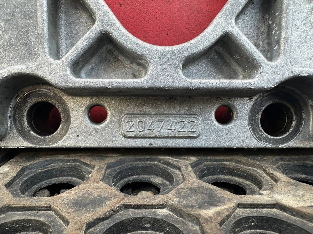 Плита двигателя 2019г