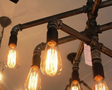 vintage chandelier  01-19 ( by Funky Vintage )