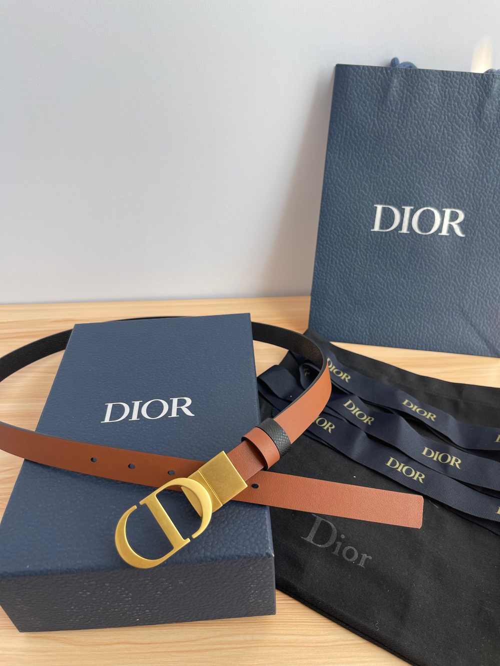 Двухсторонний ремень из телячьей кожи с тиснением