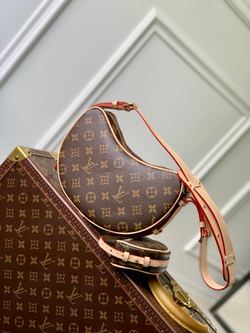 Louis Vuitton Croissant MM Bag