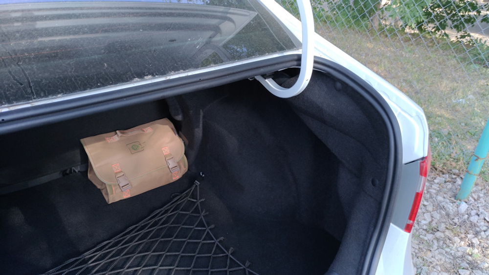 Обивки ворсовые пружин багажника Vesta седан.
