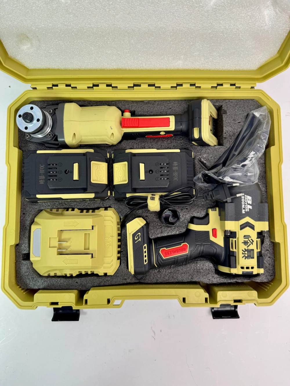 Набор аккумуляторного инструмента FengBao 2в1