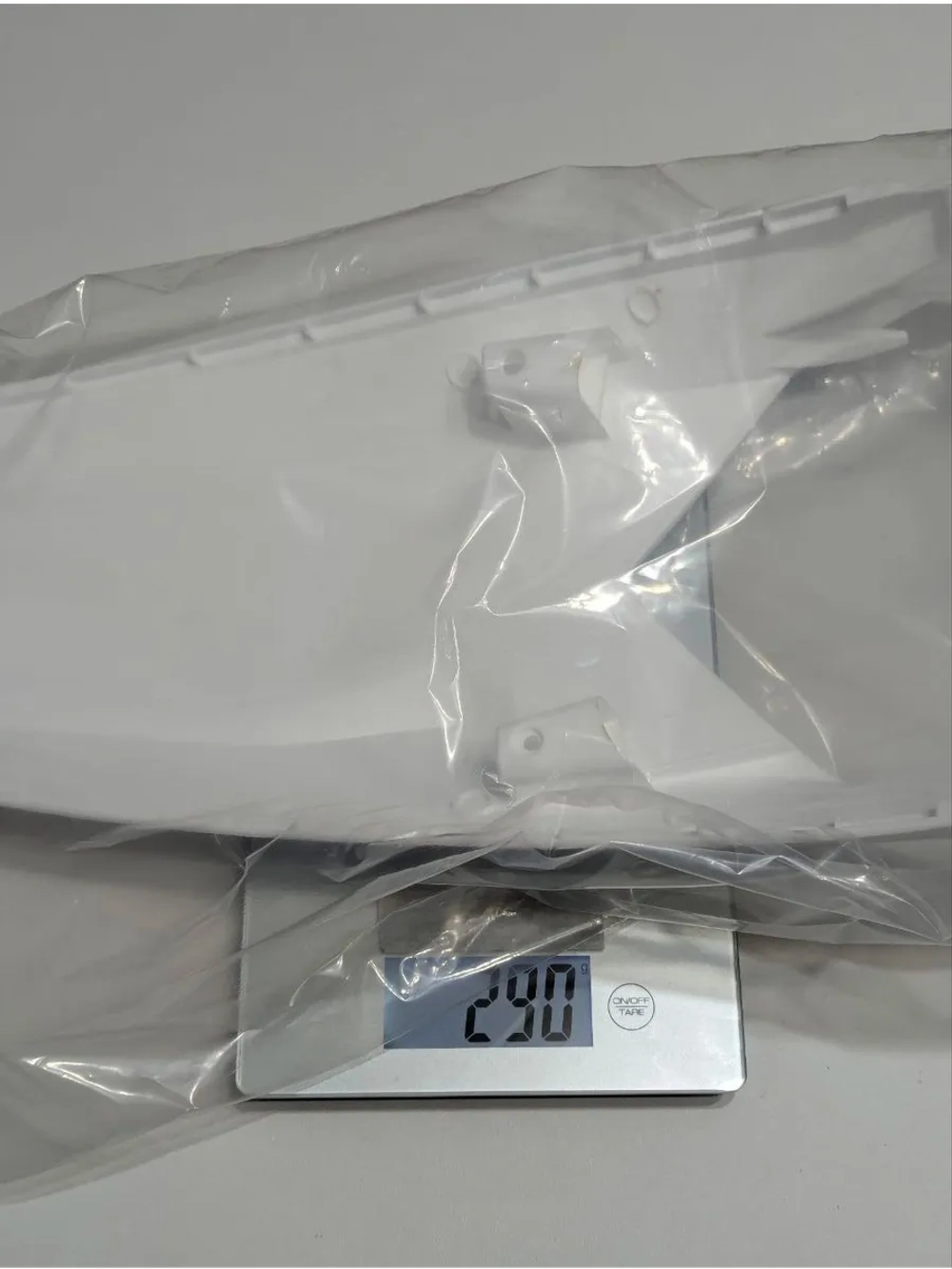 - Заднее крыло для эндуро и кроссовых мотоциклов белое