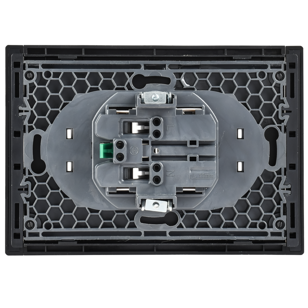 FORTE&PIANO Розетка 2-местная с заземлением с защитными шторками безвинтовое крепление 16А FP623M металл шампань IEK