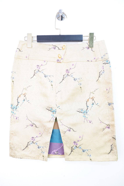 Юбка золотистого оттенка, визуально на 44/46 размер