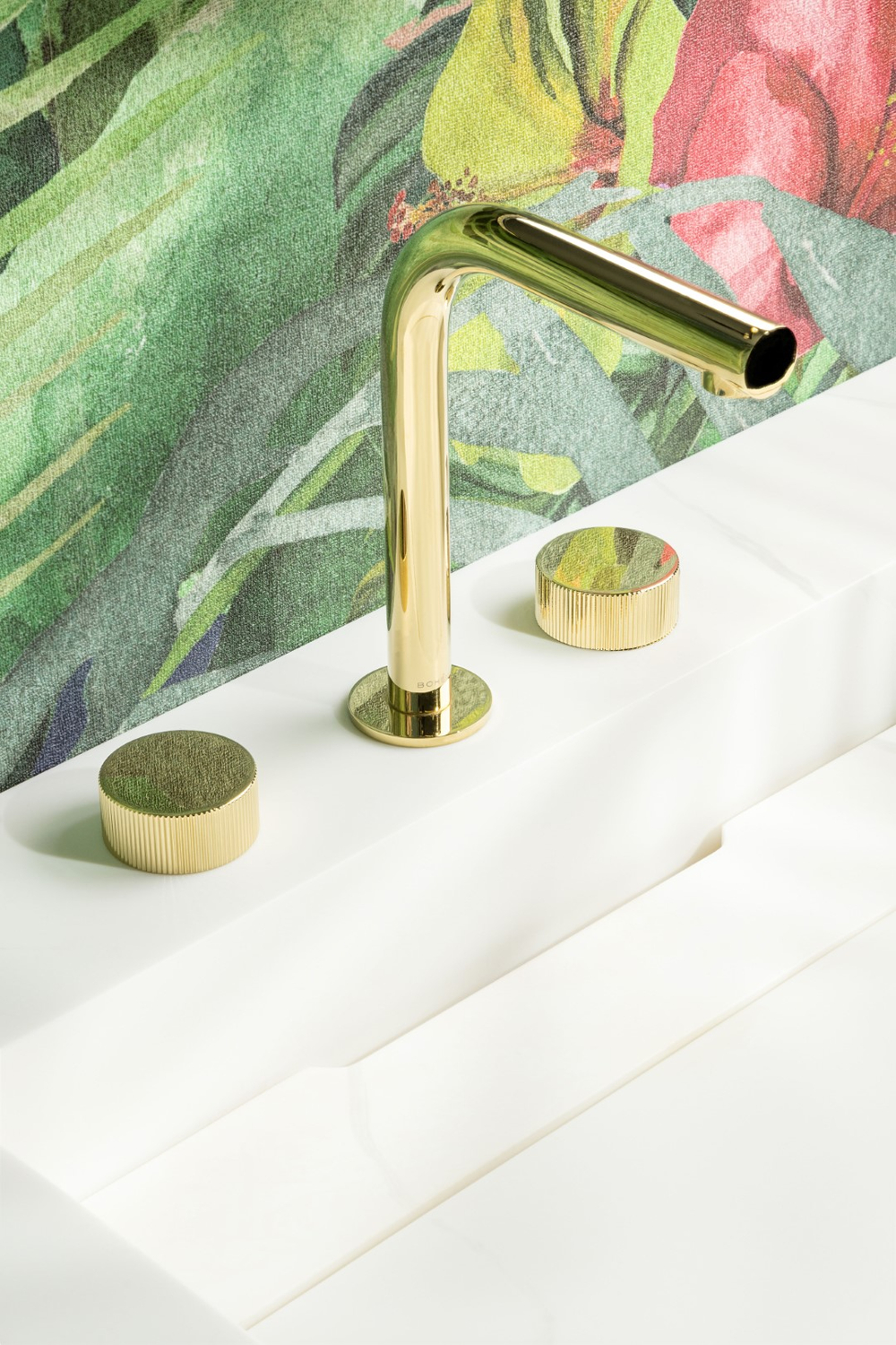 Смеситель на столешницу STICK LINEA на 3 отв. GOLD