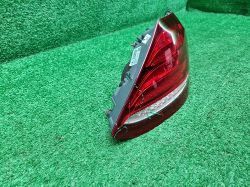 Фонарь правый Mercedes E W213 (2016-2021)