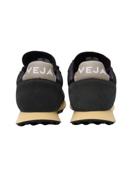 Кроссовки Veja