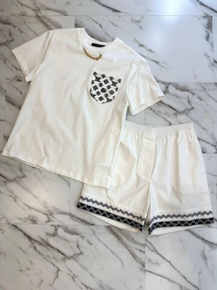 Костюм Louis Vuitton