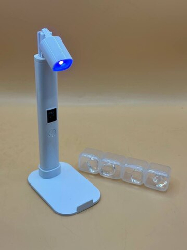 Фонарик с подставкой