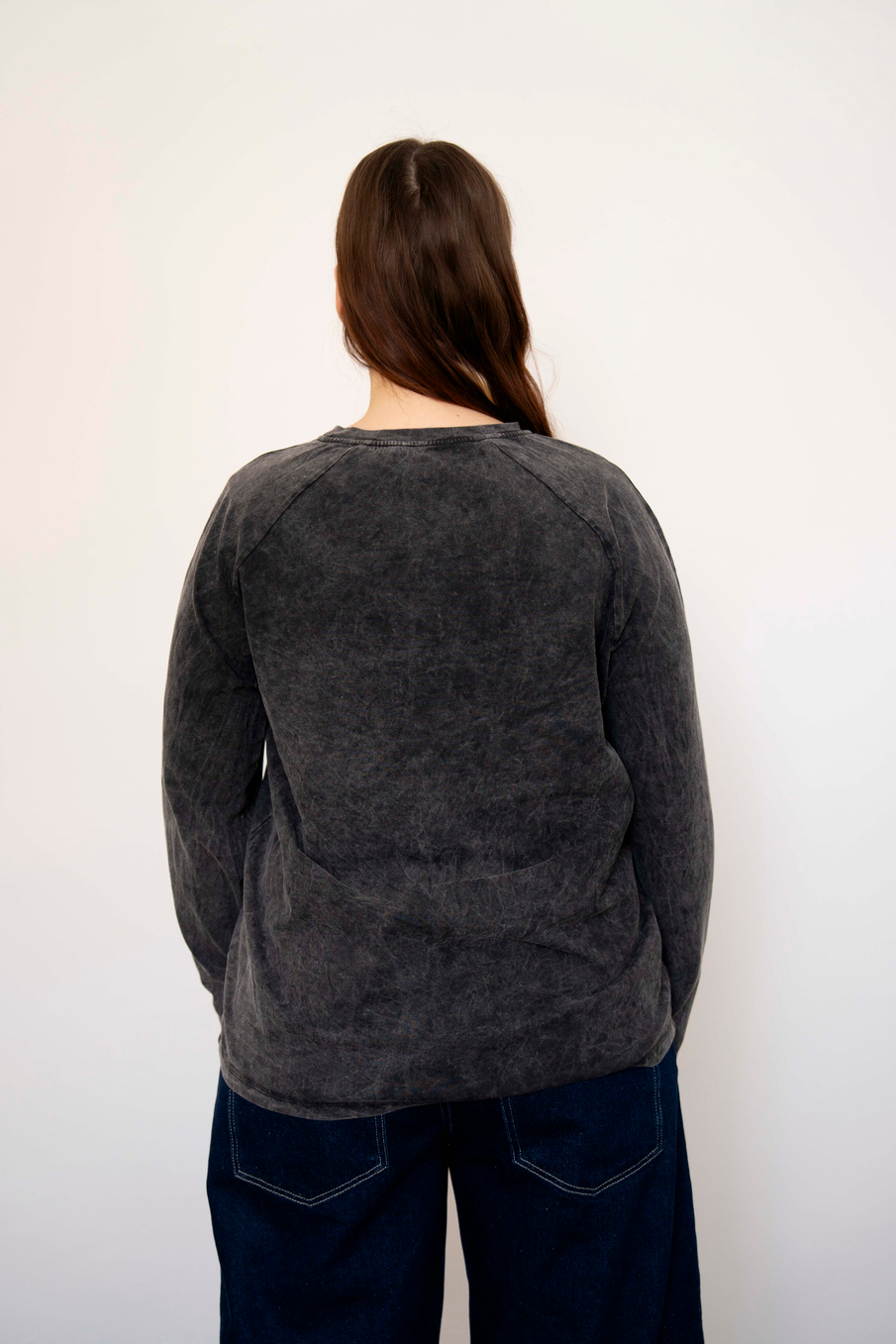 Лонгслив из вареного трикотажа