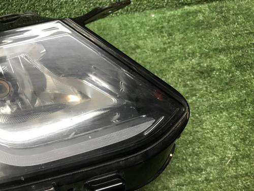 Фара правая Geely Coolray (2019-2024) галоген