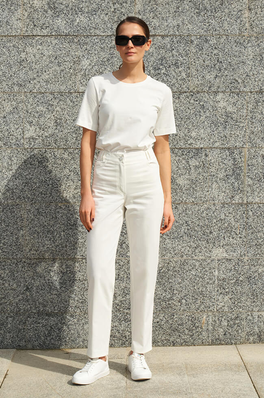 31073 Брюки женские (молочный)