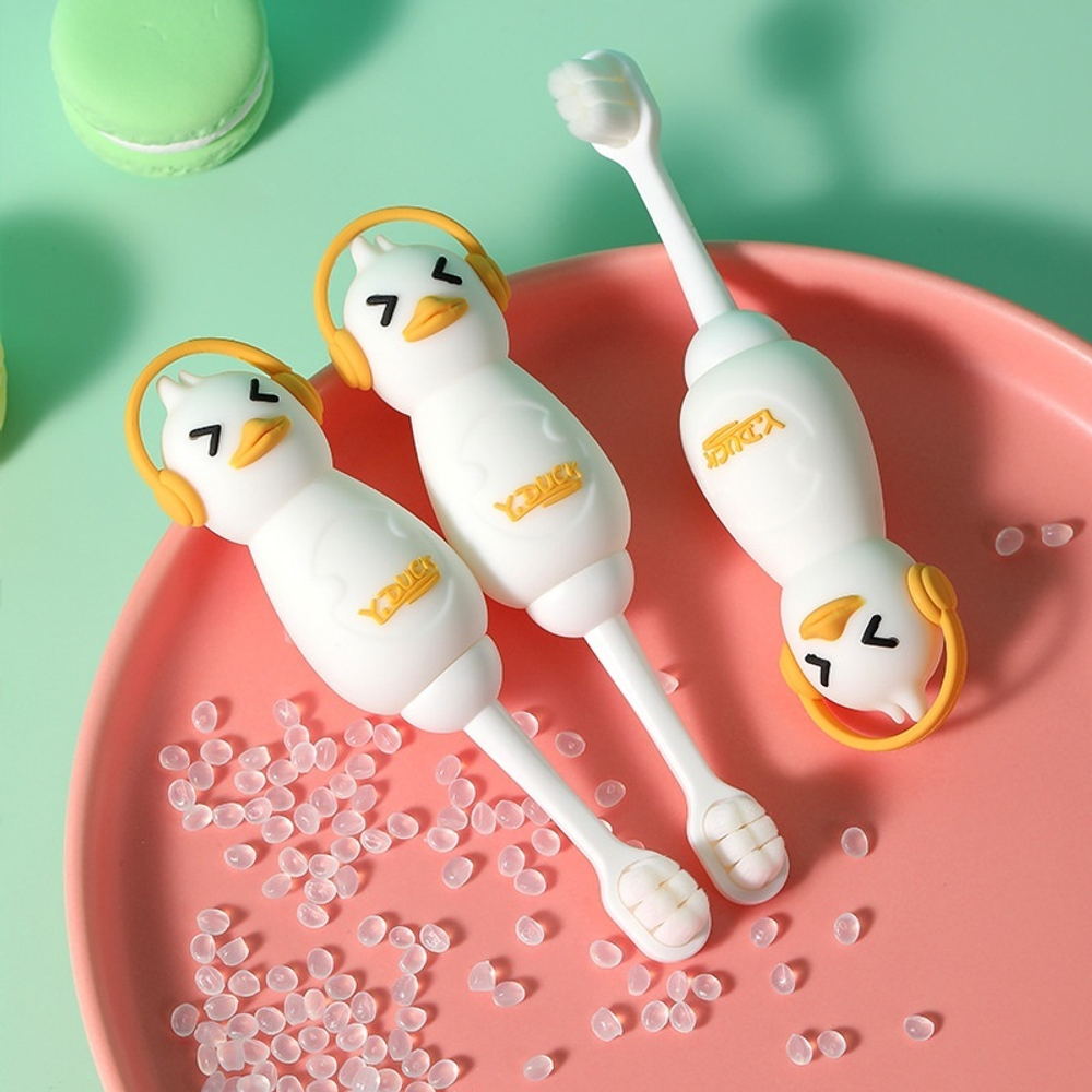Зубная щетка для детей от 2-6 лет RAOYI Y.Duck Children