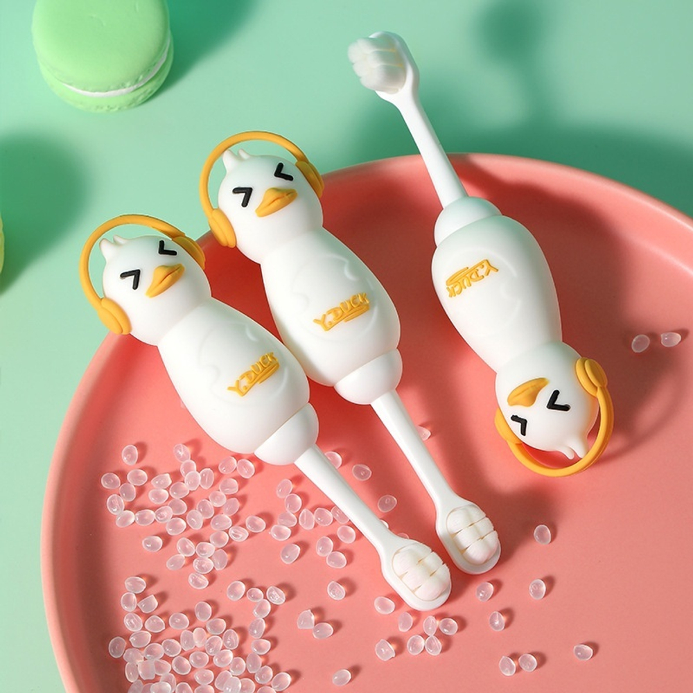 Зубная щетка для детей от 2-6 лет RAOYI Y.Duck Children