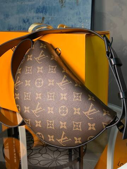 Сумка-кроссбоди Louis Vuitton