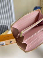 Louis Vuitton Zippy Wallet