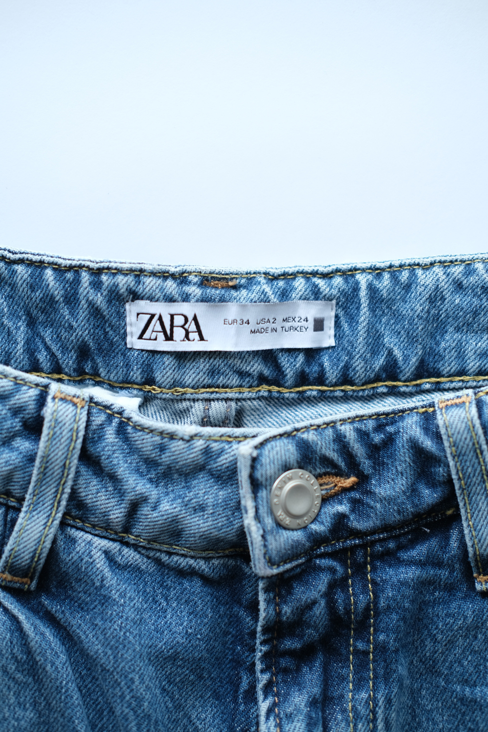 Джинсы Zara