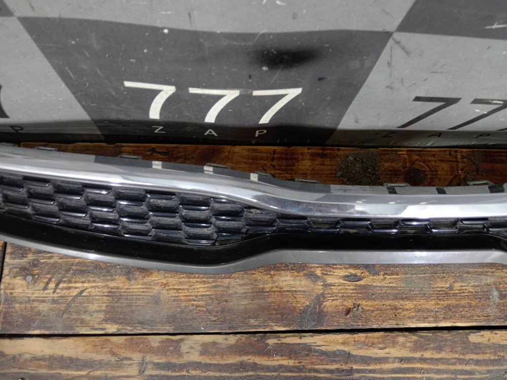 Решетка радиатора Kia Rio 4 (FB) 17-20 Б/У Оригинал 86350H0010