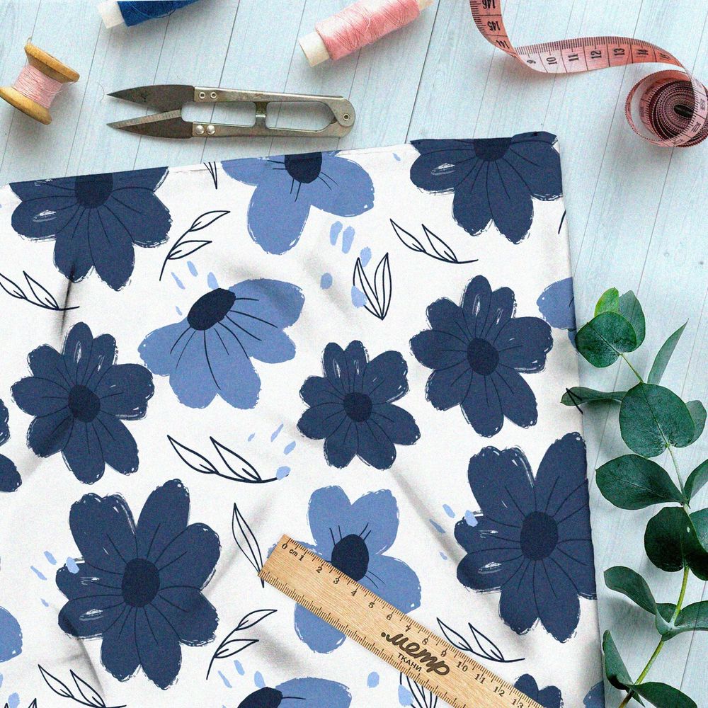 Ткань дюспо простые синие цветы на белом фоне