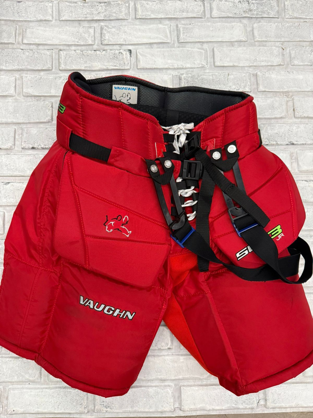 Vaughn v9 JR L