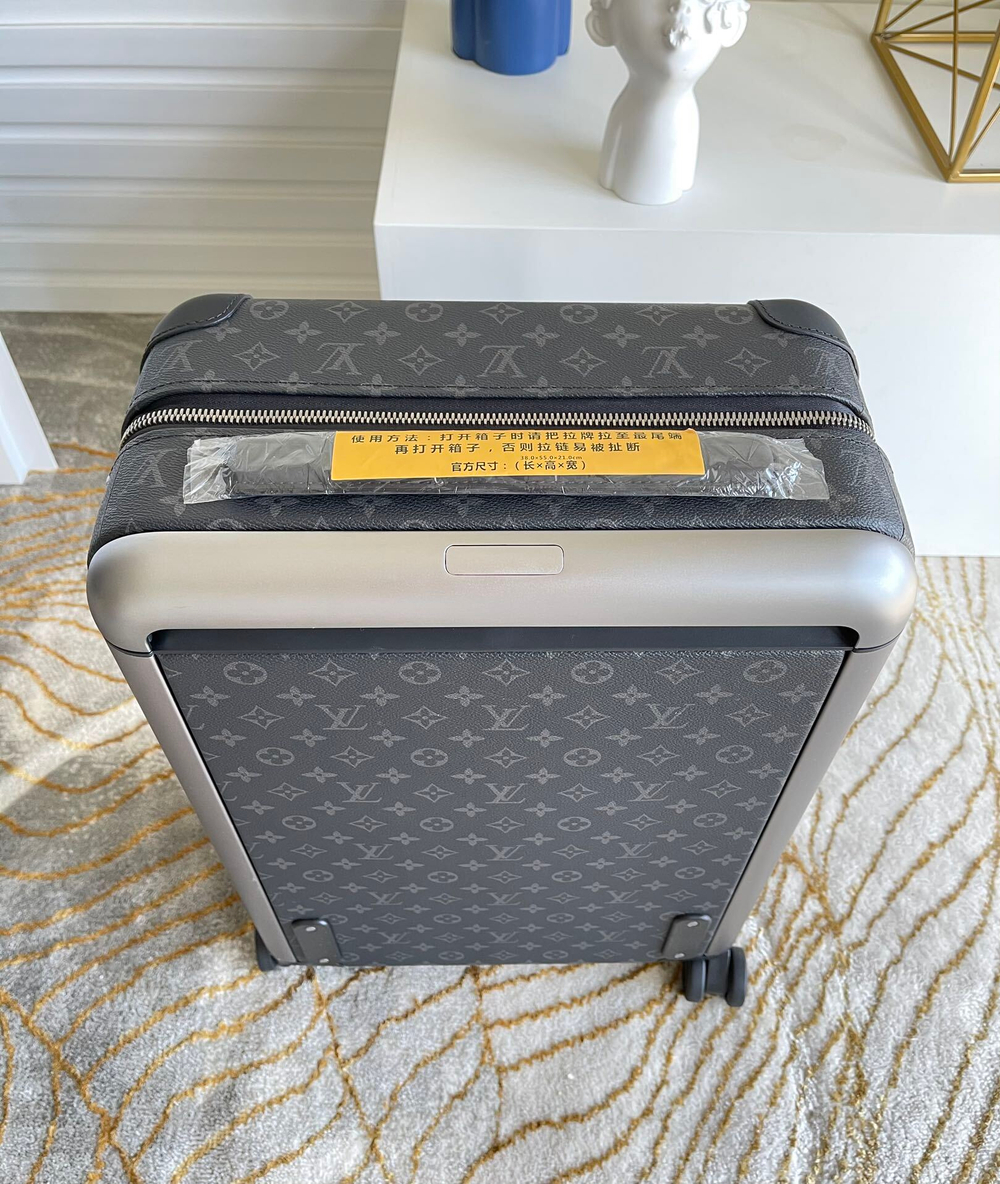 Louis Vuitton Horizon 50 Suitcase