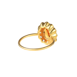 кольцо с цитирном и белыми топазами