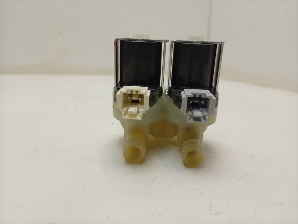 WSPE6H612A кт41 Клапан подачи воды (КЭН) стиральной машины Beko 2907930100 б/у