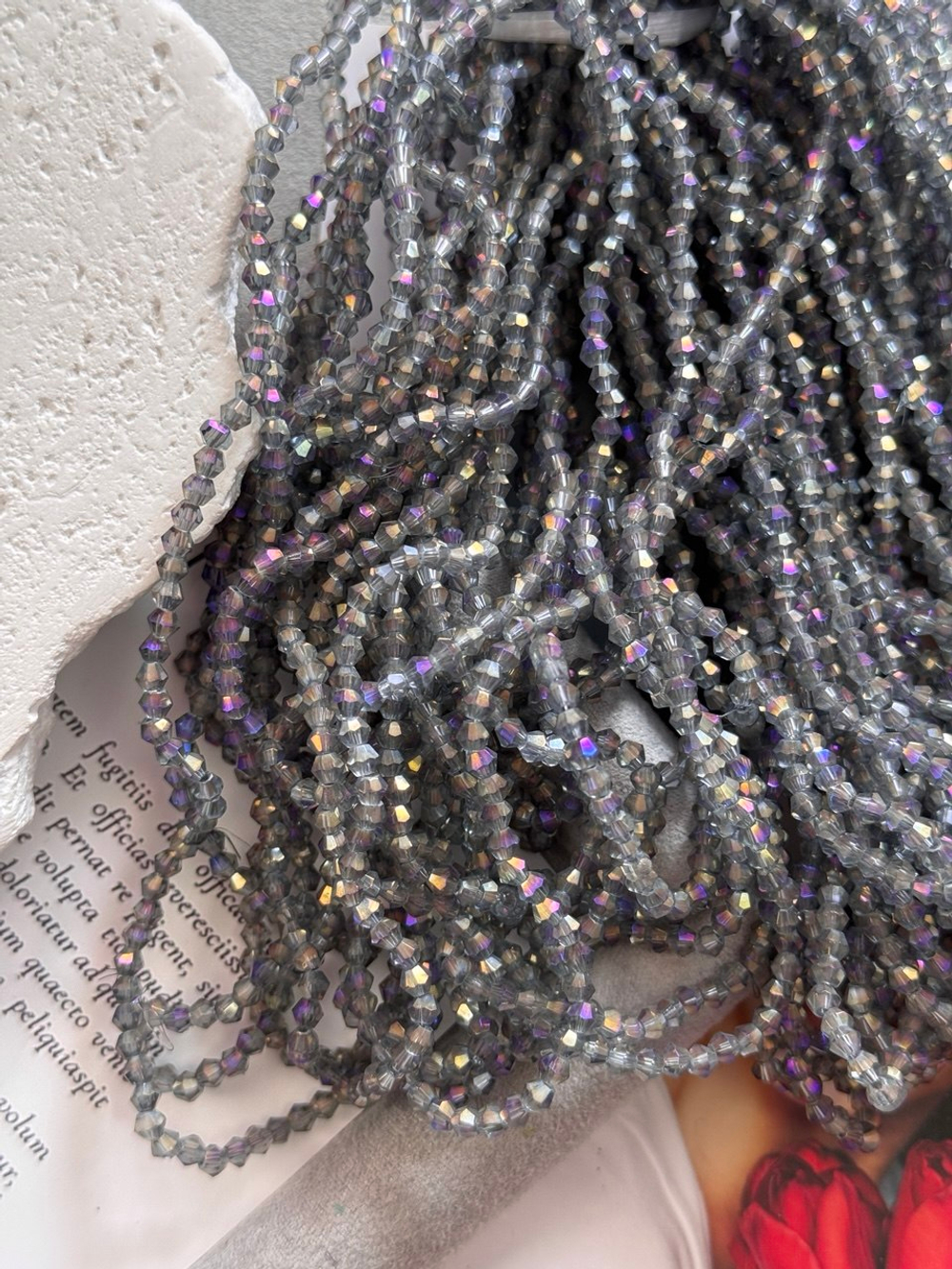 Биконусы 3 мм, Серый гальванизированный, нить 33 см