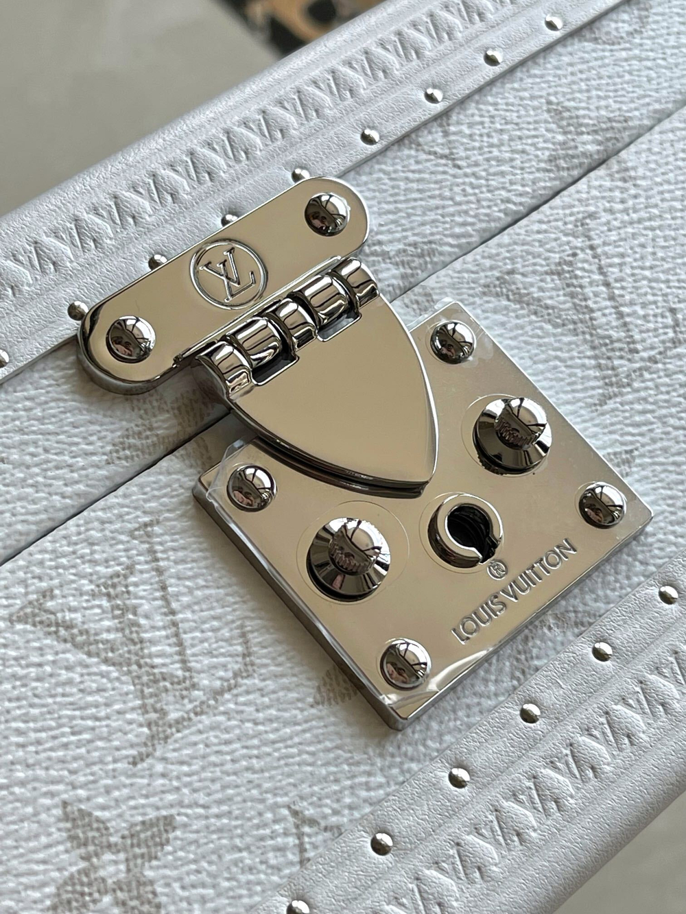 Louis Vuitton 8 Watch Case