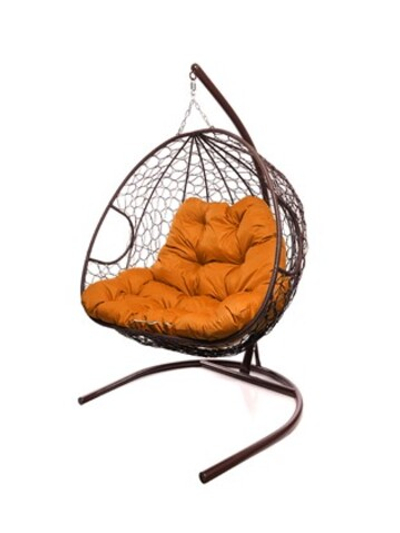Подвесное кресло Для двоих с ротангом коричневое (оранжевая подушка)