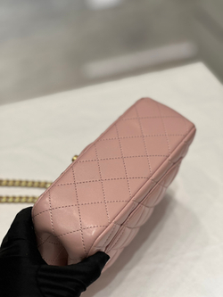 Chane1 Flap Bag 20 cm