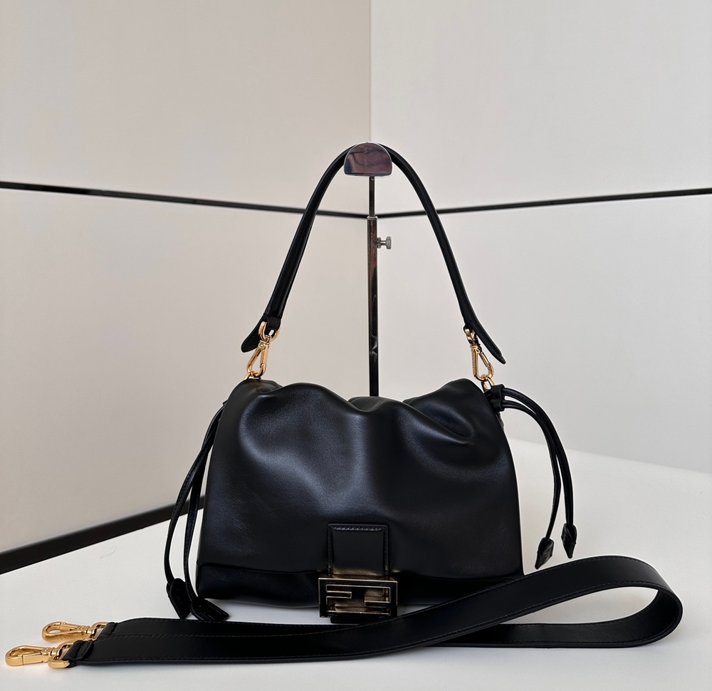 Fendi Medium Mamma Baguette 26 cm