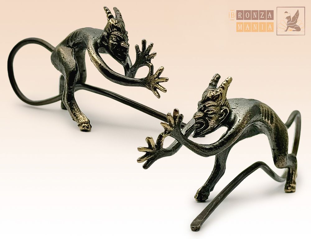 фигурка Черт дразнящий малый