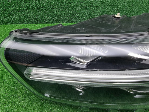 Фара левая Volvo XC40 (2017-2022) LED